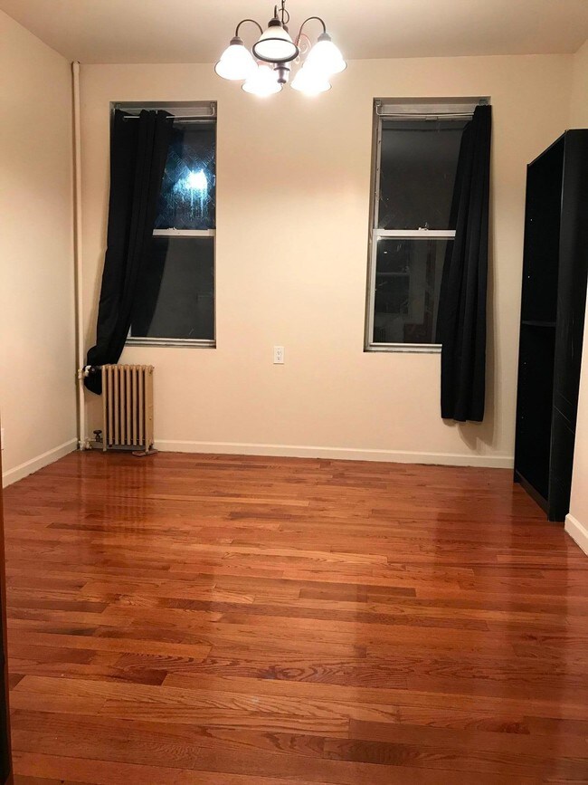 Building Photo - 127 Saint Nicholas Avenue