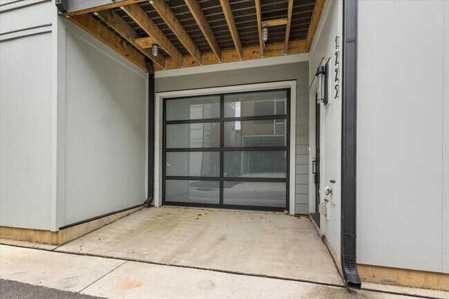 Building Photo - 1225 Minter Pl