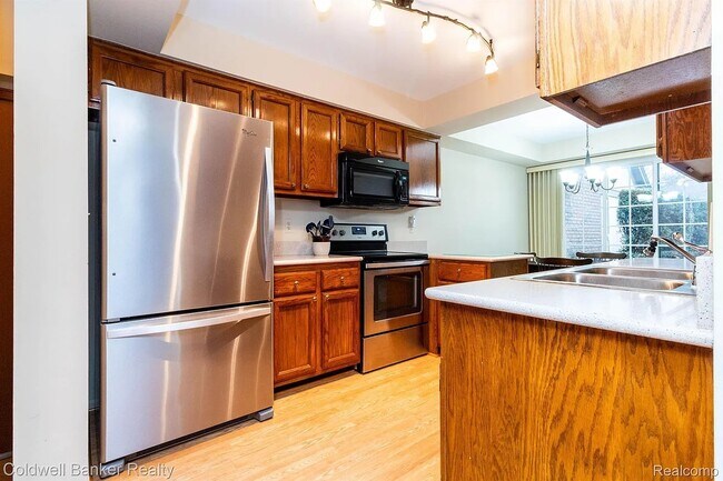 Cocina - 235 Meadow Lane Cir