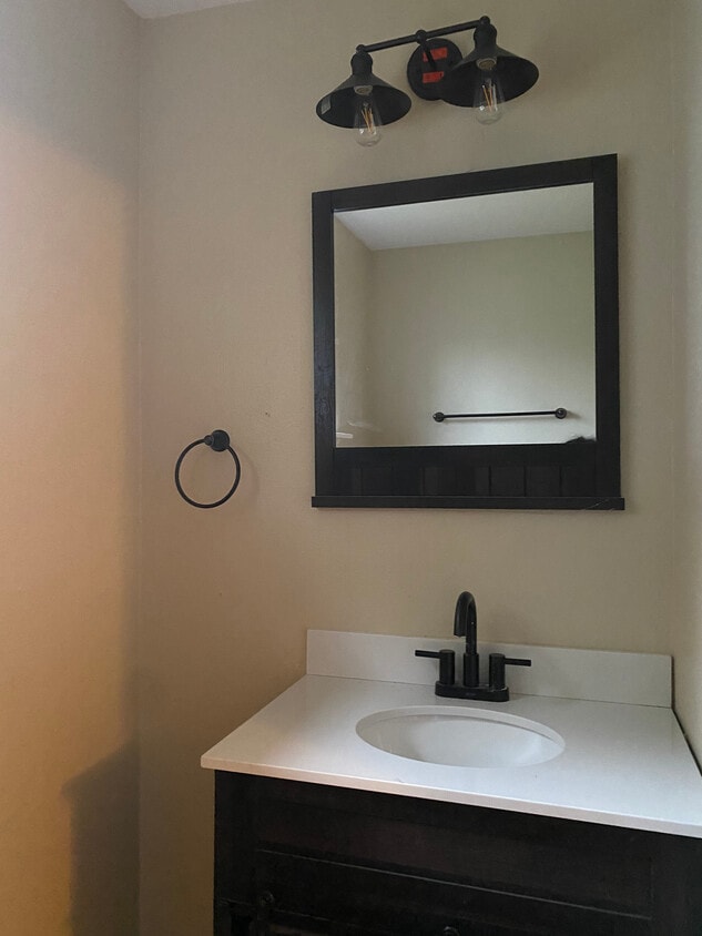 Foto principal - 3131 Kent Dr