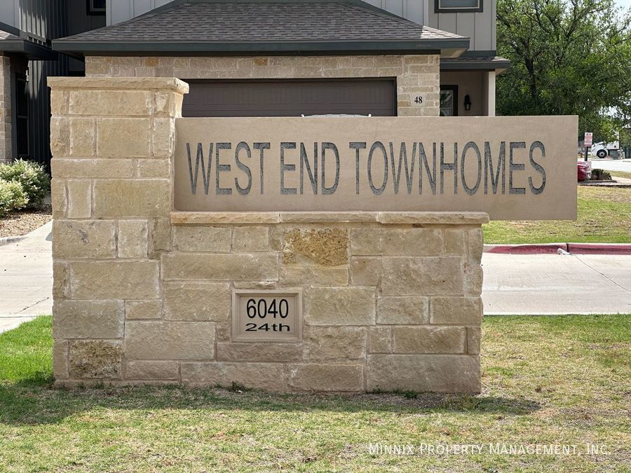 Foto principal - 6040 24th St