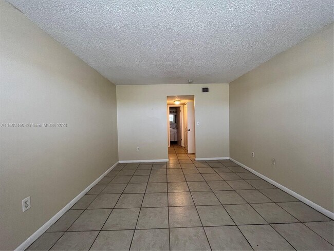 Building Photo - 3600 NW 21st St
