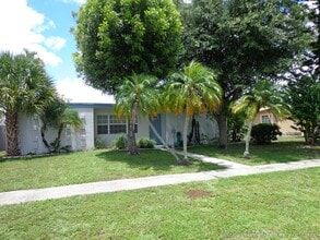 Building Photo - 11751 Oleander Dr