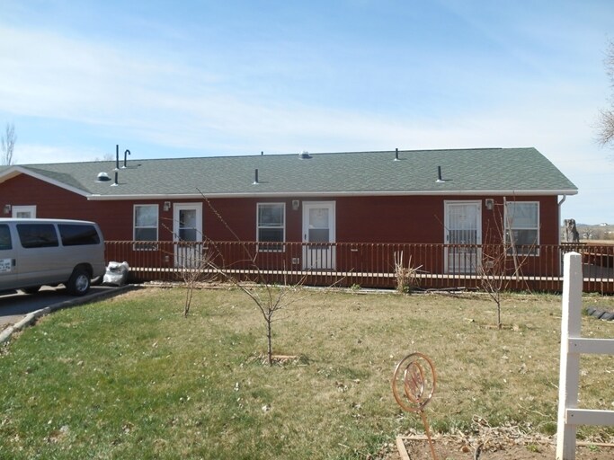 Primary Photo - 2989 Pioneer Dr