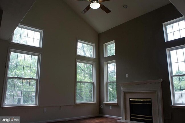 Building Photo - 12933 Bridger Dr