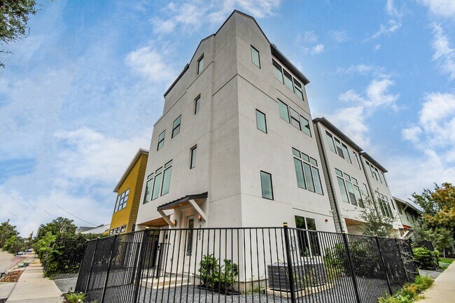 Foto del edificio - 2303 Yupon St