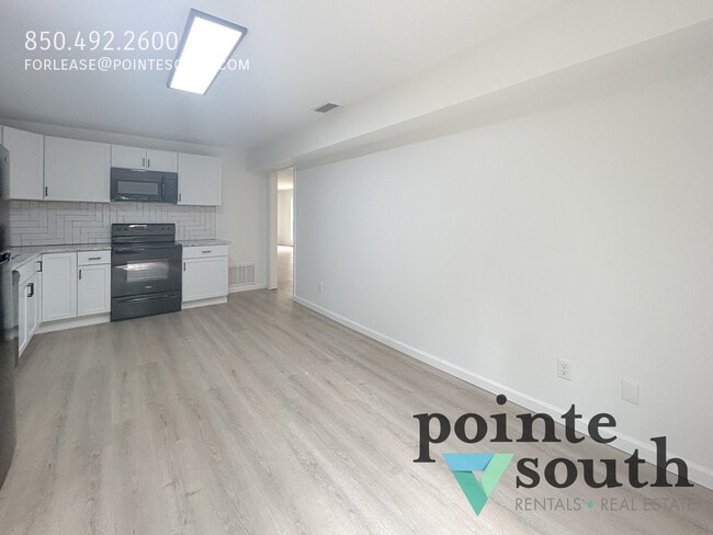 Building Photo - 10080 Bay Haven Dr