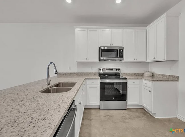 Building Photo - 1210 Concord Dr