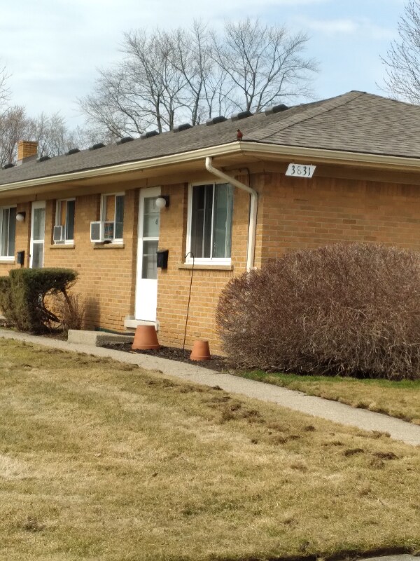 Foto principal - 3831 Devon Rd