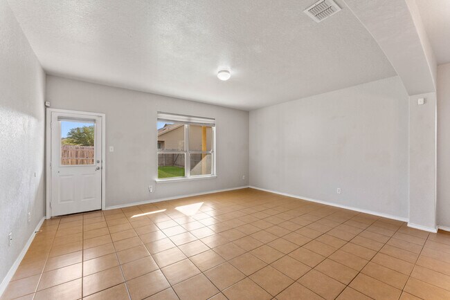 Foto del edificio - 5710 Abiding Way