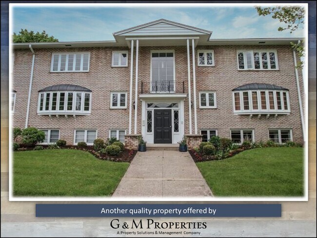 Building Photo - Rarely Available 2BD / 2BA Unit on East Ave!!