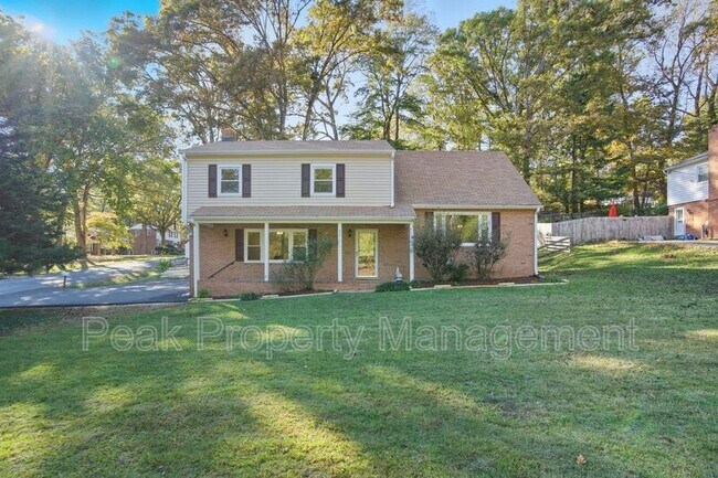 Foto del edificio - 700 Brantley Rd