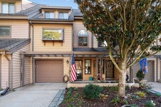 Building Photo - 2222 Wood Ibis Way