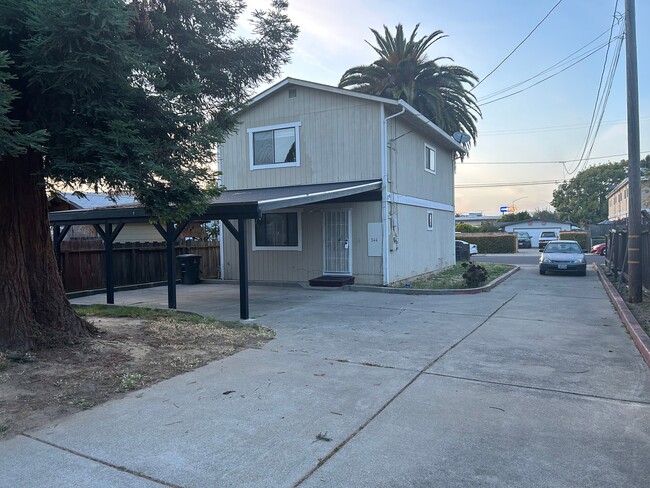 Foto del edificio - 544 Tehama Ave
