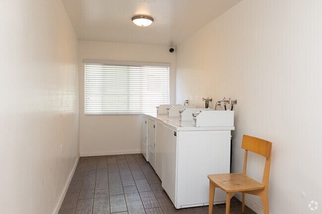 Laundry on-site - 2675 Arlington Ave &amp; 3105 W 27th St (B)