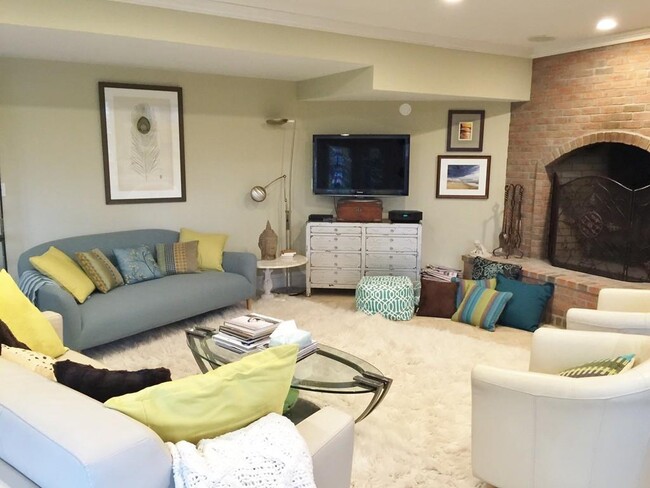 Foto del edificio - 36 Sunhill Ln