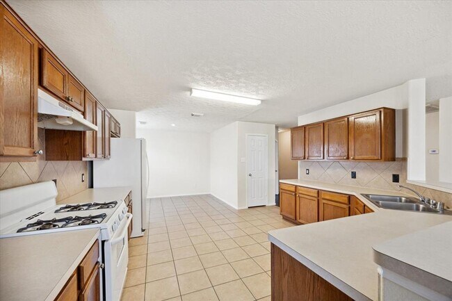 Foto del edificio - Charming 3-Bed, 2-Bath Home in Katy!