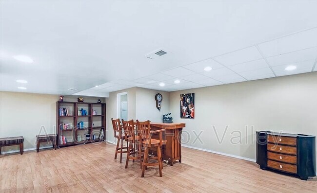 Foto del edificio - 39W585 Schoolhouse Ln