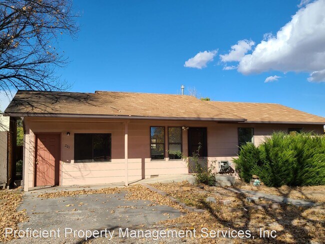 Building Photo - 3 br, 2 bath House - 201 Sunnyside