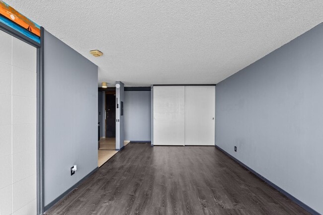 Building Photo - Ocean-View Studio in Century Park Plaza, Pearl City – Steps to Skyline Rail, In-Unit Laundry & As...