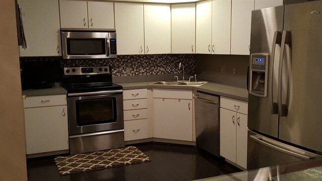 Building Photo - 2 br, 2.5 bath House - 461 Seahorse Run