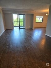 Building Photo - 5902 Mt Eagle Dr