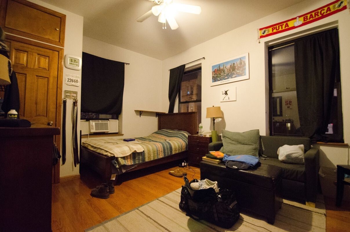 Primary Photo - 115 2nd Ave