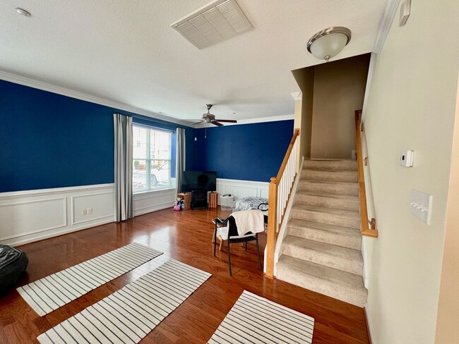 Building Photo - 3BD/2.5BA End Unit Condo in Harbor Walk! B...