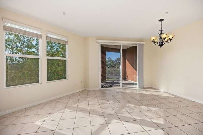 Foto del edificio - View Condo in Luxury Gated Community
