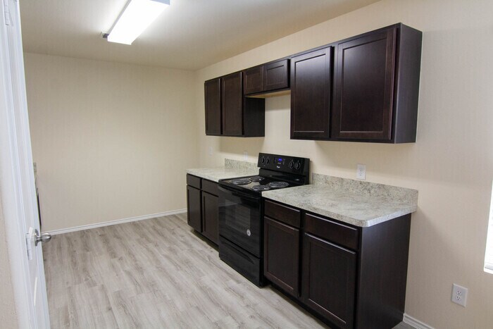 Foto principal - 18413 Hillwood Ln