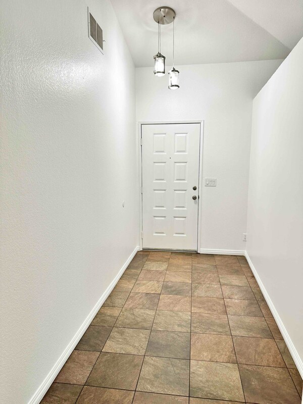 Foto del edificio - 3060 Christina St
