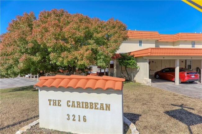 Foto del edificio - 3216 Poe Cove