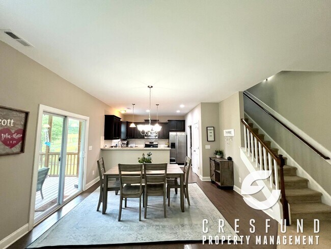 Foto del edificio - Gated Community 4 BR 2.5 Bath Coming Soon ...