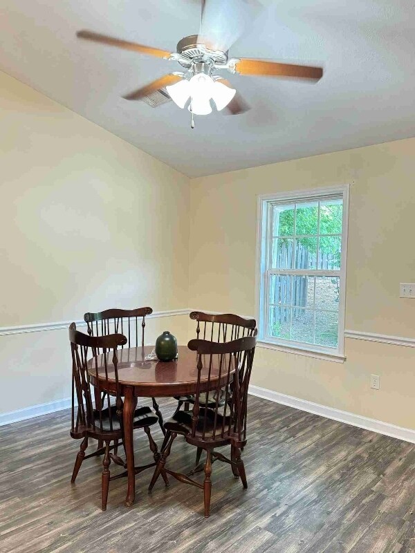 Building Photo - 646 Goodale Ln