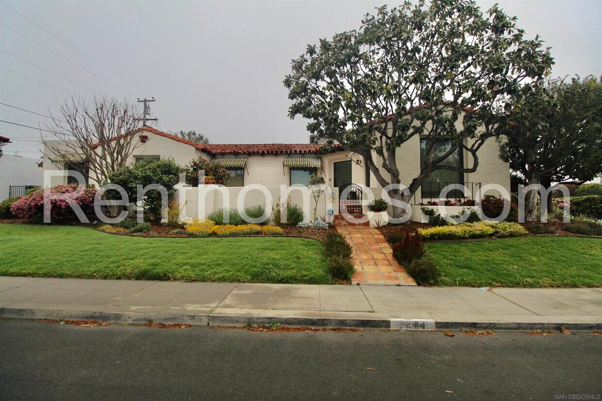 2244 Plum St, San Diego, CA 92106 House for Rent in San Diego, CA