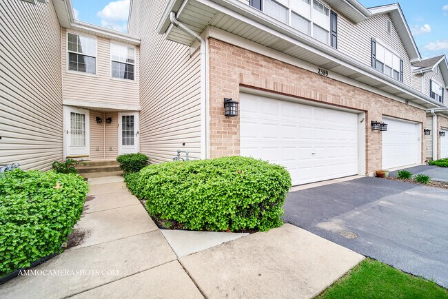 Building Photo - 2389 Stoughton Cir