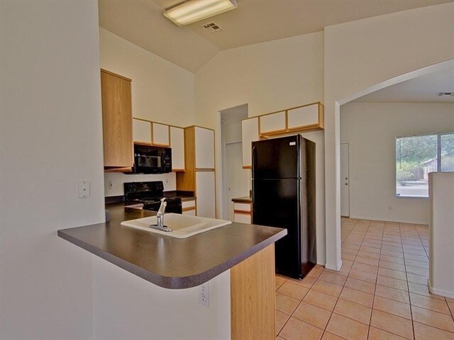 Foto del edificio - 15834 W Jefferson Street