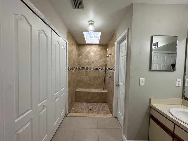 Building Photo - 619 Deauville Ct. Kissimee, FL 34758