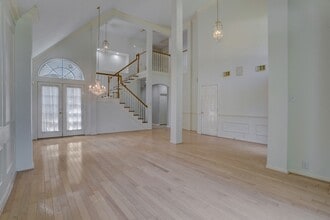 Building Photo - 14019 Lake Trail Dr