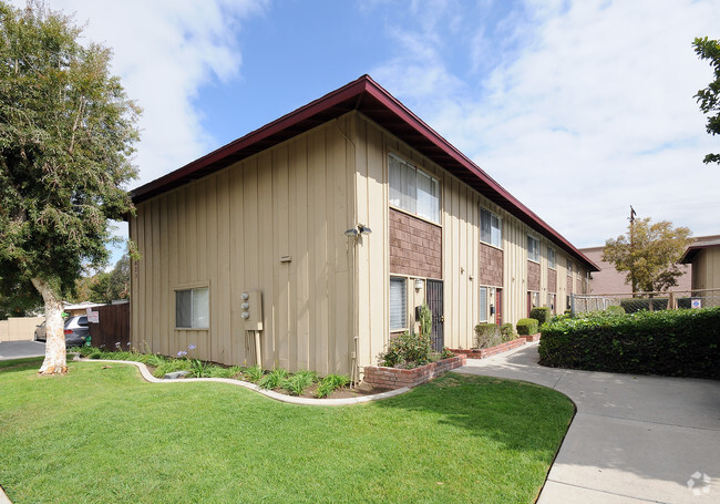 Foto del edificio - Countryside Townhomes Apartments