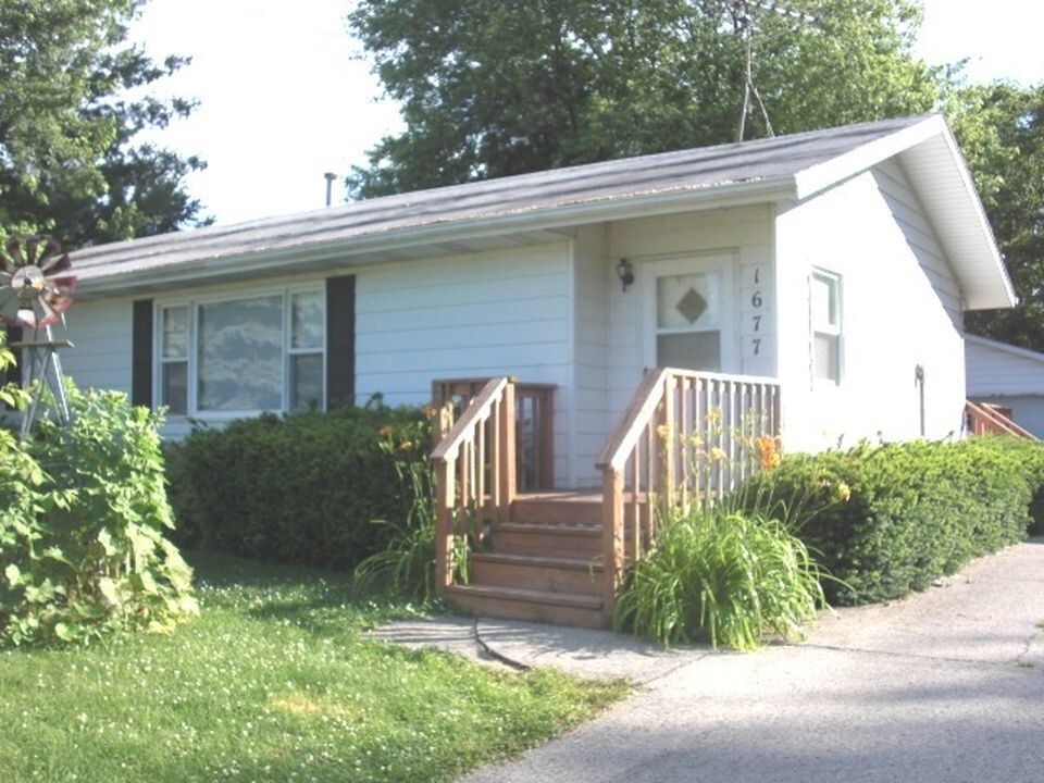 Primary Photo - 1677 Hilda Dr