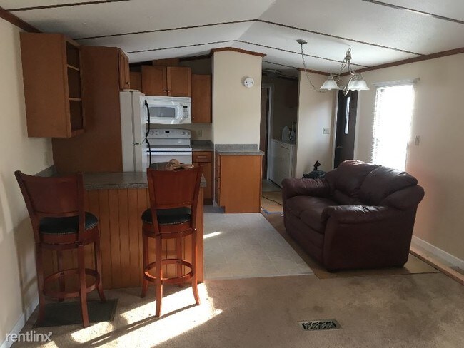 Building Photo - 2 br, 1 bath Mobile Home - 12 luther lane