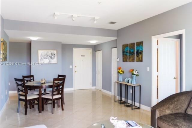 Foto del edificio - 2280 SW 32nd Ave