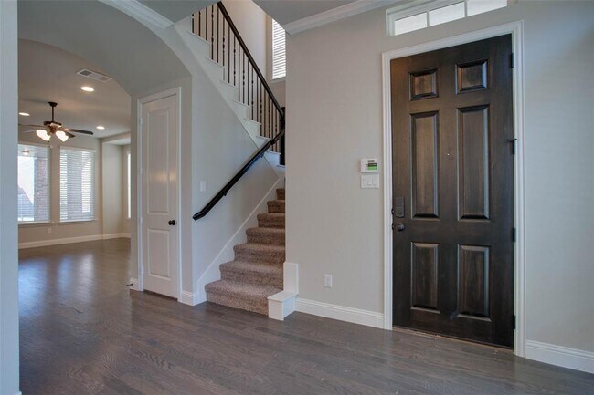 Building Photo - 5909 Mayhew Ct