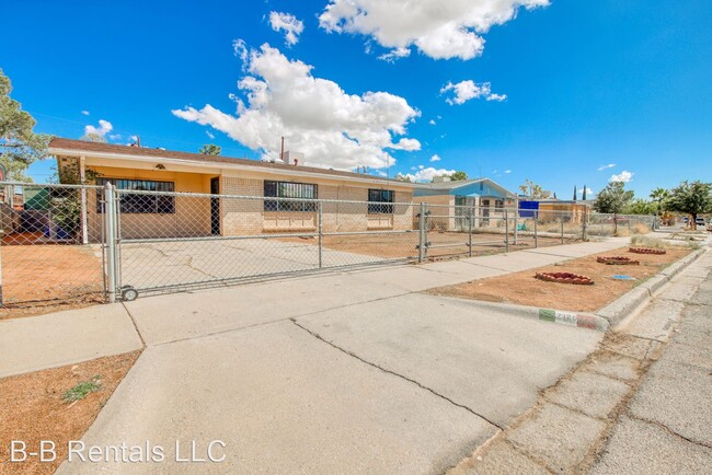 Building Photo - 3 br, 1.5 bath House - 7125 Date Tree ln