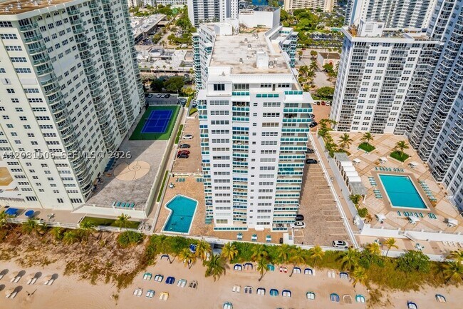 Foto del edificio - 3430 Galt Ocean Dr