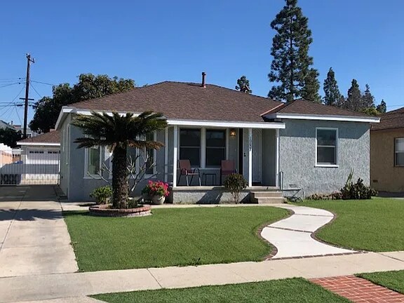 Building Photo - 10628 Beak Ave