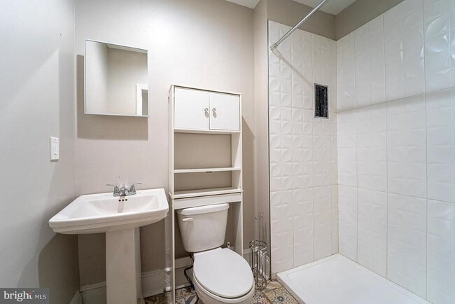 Building Photo - 225 S 49th St