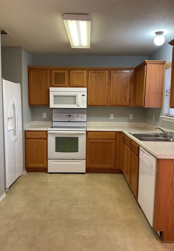 Foto del edificio - COMING SOON!