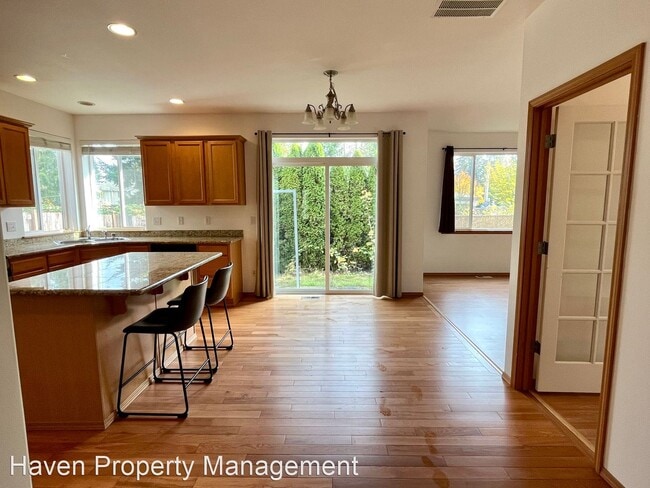 Building Photo - 4 br, 2.5 bath House - 16307 1st Pl W